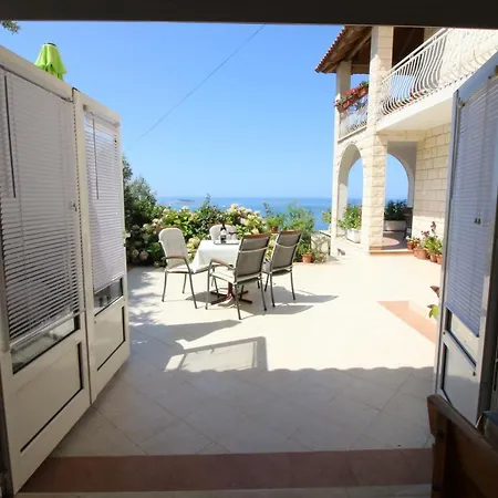 Apartament Marija *